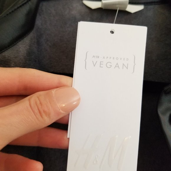 NWT H&M Women's size XS Vegan Leather Black Button-Down Shirt - Picture 10 of 14